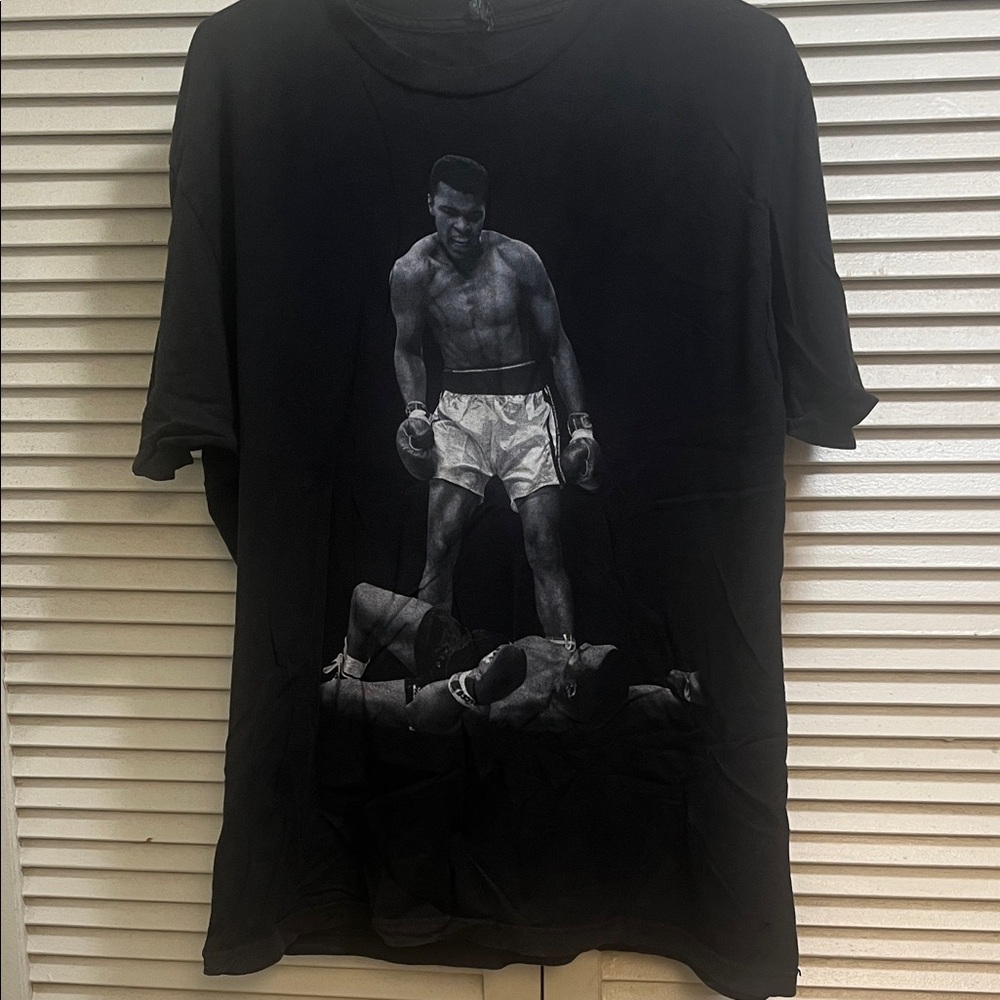 Black Muhammad Ali Graphic Tee - Short Sleeve